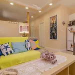 Beachfront House With Private Heated Jacuzzi And Garden *