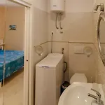 Beachfront House With Private Heated Jacuzzi And Garden Διαμέρισμα Ζαντάρ
