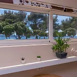 Beachfront House With Private Heated Jacuzzi And Garden Διαμέρισμα Ζαντάρ