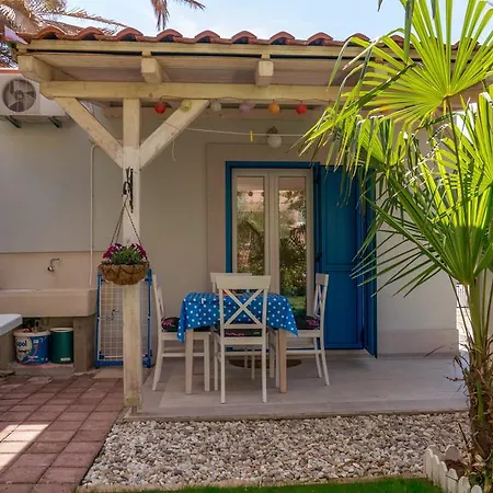 Beachfront House With Private Heated Jacuzzi And Garden