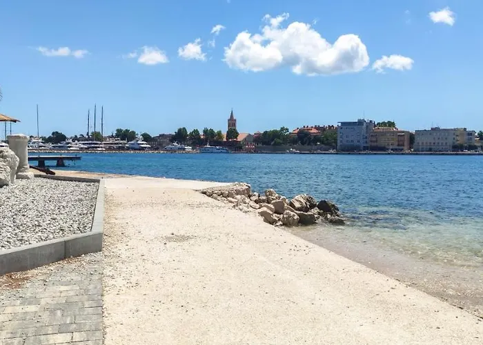 Apartment Beachfront House With Private Heated Jacuzzi And Garden