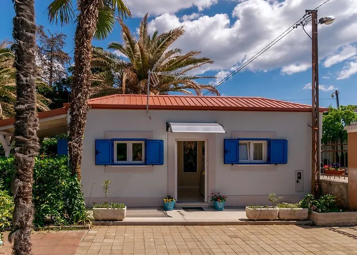 Beachfront House With Private Heated Jacuzzi And Garden * Задар
